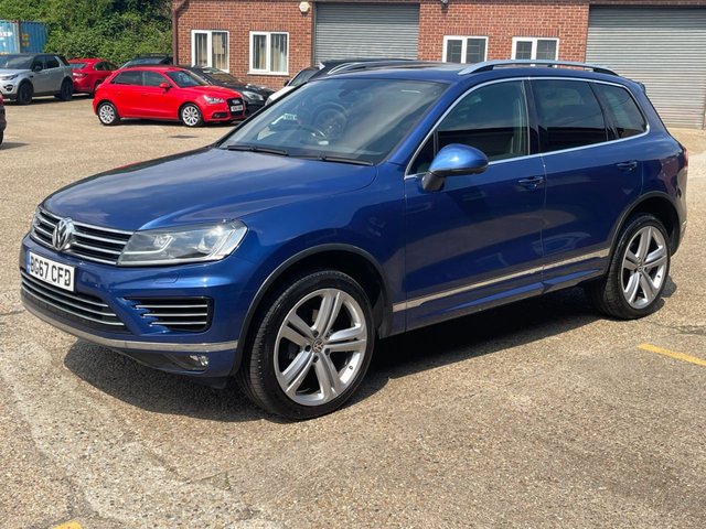 View our VOLKSWAGEN TOUAREG