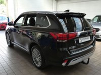 USED 2020 70 MITSUBISHI OUTLANDER 2.4 PHEV EXCEED SAFETY 5d 222 BHP SAT NAV HEATED LEATHER INTERIOR REAR VIEW CAMERA CRUISE CONTROL PARKING SENSORS 1 OWNER EXCELLENT SERVICE HISTORY MITSUBISHI WARRANTY TILL SEPT 2025