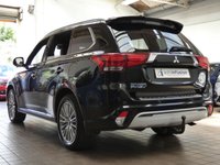 USED 2020 70 MITSUBISHI OUTLANDER 2.4 PHEV EXCEED SAFETY 5d 222 BHP SAT NAV HEATED LEATHER INTERIOR REAR VIEW CAMERA CRUISE CONTROL PARKING SENSORS 1 OWNER EXCELLENT SERVICE HISTORY MITSUBISHI WARRANTY TILL SEPT 2025