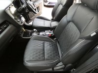 USED 2020 70 MITSUBISHI OUTLANDER 2.4 PHEV EXCEED SAFETY 5d 222 BHP SAT NAV HEATED LEATHER INTERIOR REAR VIEW CAMERA CRUISE CONTROL PARKING SENSORS 1 OWNER EXCELLENT SERVICE HISTORY MITSUBISHI WARRANTY TILL SEPT 2025