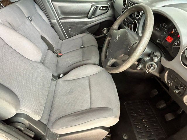 2014 PEUGEOT PARTNER - Photo 9