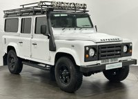 USED 2015 15 LAND ROVER DEFENDER 2.2 TD COUNTY STATION WAGON 5d 122 BHP 54665 Miles, Privacy Glass, Black Roof Rack , Side Runners , 3 Row Seating ,