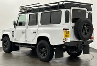 USED 2015 15 LAND ROVER DEFENDER 2.2 TD COUNTY STATION WAGON 5d 122 BHP 54665 Miles, Privacy Glass, Black Roof Rack , Side Runners , 3 Row Seating ,