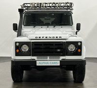 USED 2015 15 LAND ROVER DEFENDER 2.2 TD COUNTY STATION WAGON 5d 122 BHP 54665 Miles, Privacy Glass, Black Roof Rack , Side Runners , 3 Row Seating ,