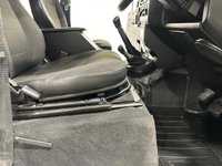 USED 2015 15 LAND ROVER DEFENDER 2.2 TD COUNTY STATION WAGON 5d 122 BHP 54665 Miles, Privacy Glass, Black Roof Rack , Side Runners , 3 Row Seating ,