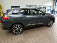 USED 2019 69 RENAULT KADJAR 1.3 GT LINE TCE 5d 139 BHP SAT NAV LEATHER REAR CAMERA PARKING SENSORS 2 OWNERS SERVICE HISTORY