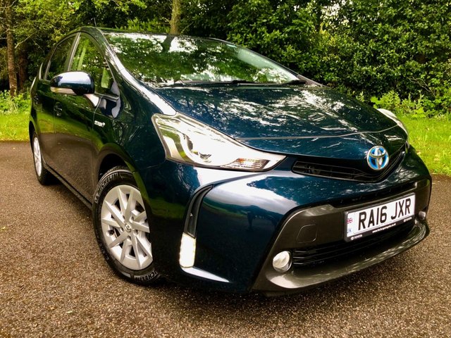 2016 16 Toyota Prius Plus 1.8 ICON 5d AUTO 1 PRIVATE RETIRED OWNER FROM NEW//SUPPLIED AND SERVICED BY INCHCAPE GUILDFORD TOYOTA  WITH X9 SERVICE STAMPS//REVERSE CAMERA//7-SEATS//DAB/BLUETOOTH//SATNAV///ULEZ COMPLIANT//ZERO ROAD TAX/////NO COST ROAD TAX