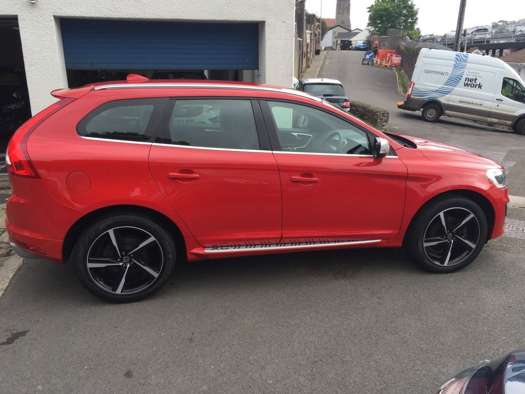 USED 2013 13 VOLVO XC60 2.4 D5 R-DESIGN LUX NAV AWD 5d 212 BHP WINTER PACK REAR SEAT ENTERTAINMENT