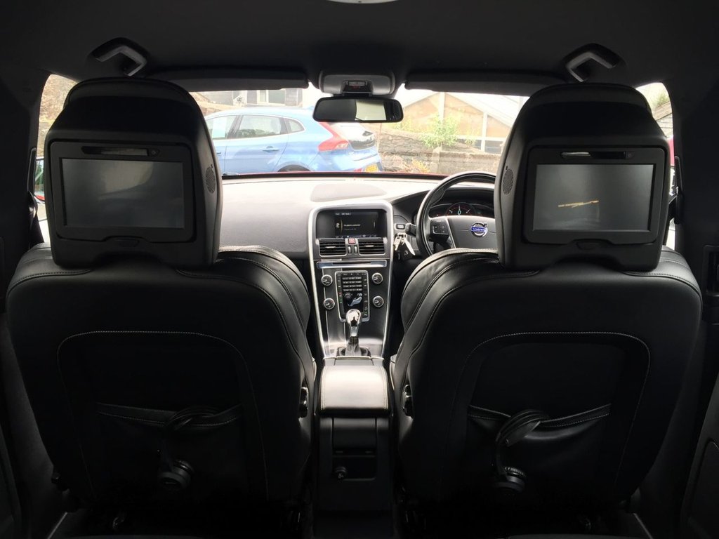 USED 2013 13 VOLVO XC60 2.4 D5 R-DESIGN LUX NAV AWD 5d 212 BHP WINTER PACK REAR SEAT ENTERTAINMENT
