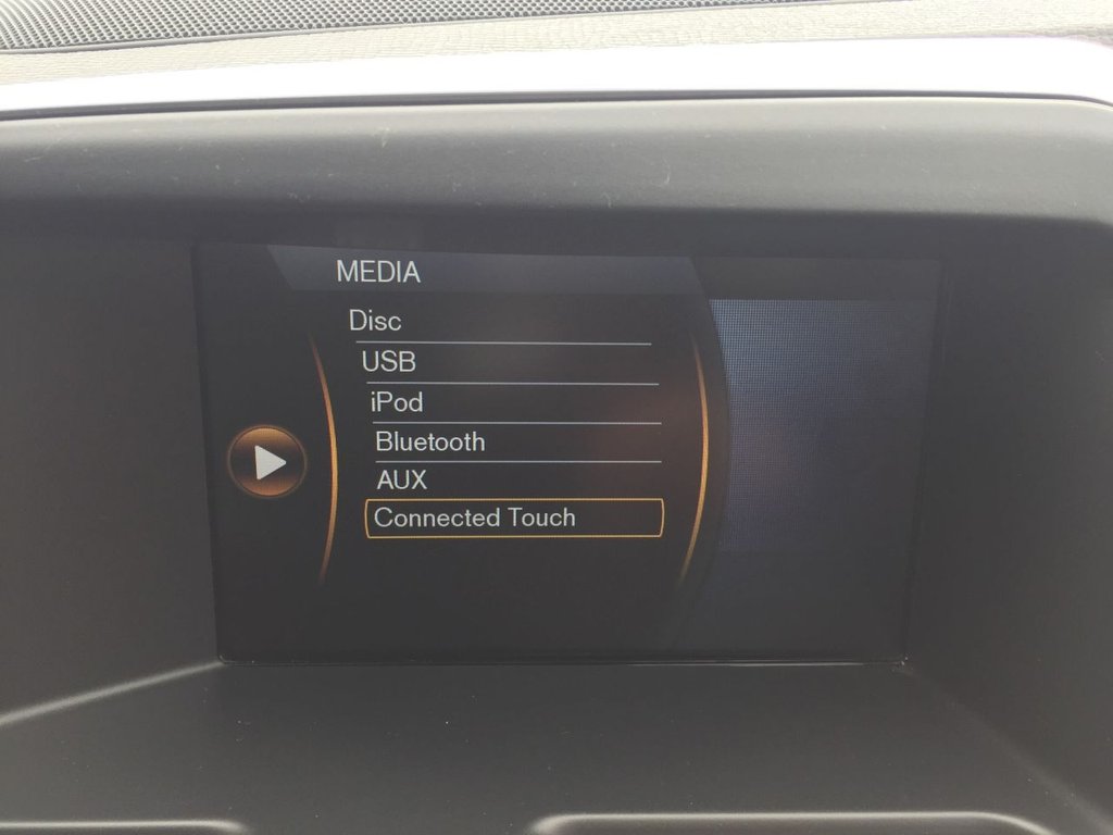 USED 2013 13 VOLVO XC60 2.4 D5 R-DESIGN LUX NAV AWD 5d 212 BHP WINTER PACK REAR SEAT ENTERTAINMENT