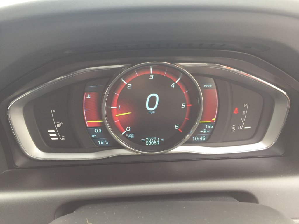 USED 2013 13 VOLVO XC60 2.4 D5 R-DESIGN LUX NAV AWD 5d 212 BHP WINTER PACK REAR SEAT ENTERTAINMENT