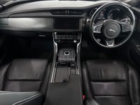 USED 2019 68 JAGUAR XF 3.0 D V6 S 5d 296 BHP LOW MILEAGE + 3 JAGUAR SERVICES!!