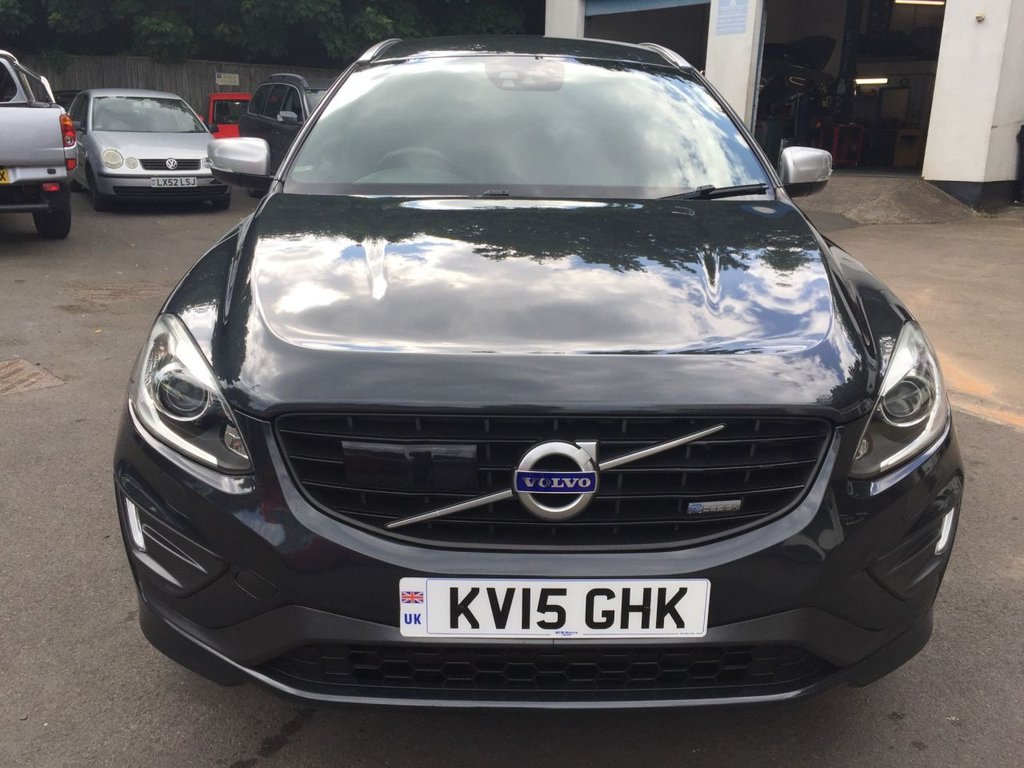 USED 2015 15 VOLVO XC60 2.4 D5 R-DESIGN LUX NAV AWD 5d 212 BHP DRIVERS SUPPORT PACK / WINTER PACK