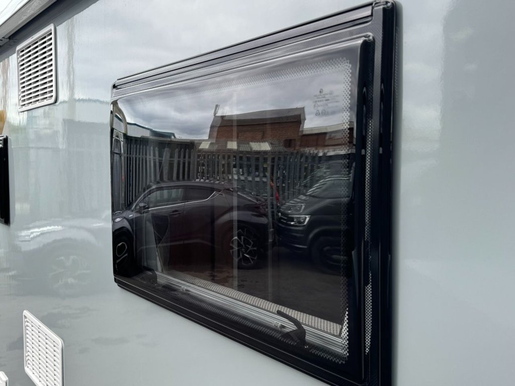 USED 2021 71 BAILEY AUTOGRAPH 81-6 2.2  TOTALLY AS NEW CONDITION