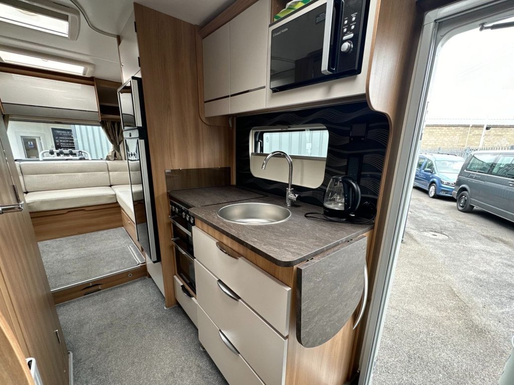 USED 2021 71 BAILEY AUTOGRAPH 81-6 2.2  TOTALLY AS NEW CONDITION