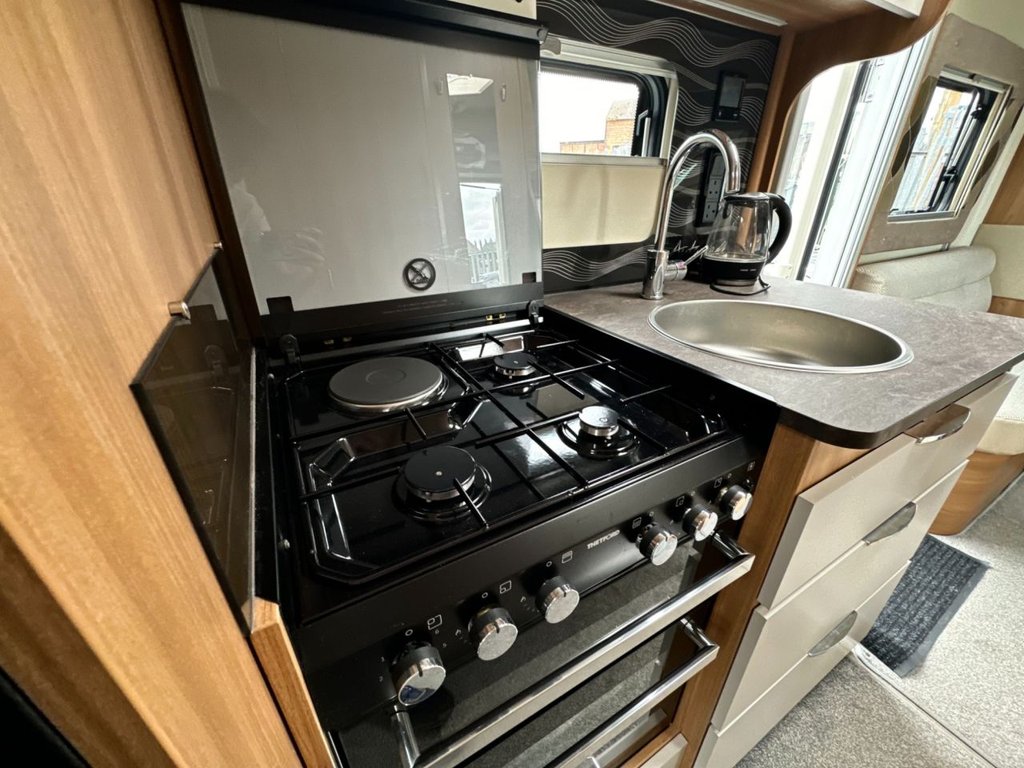 USED 2021 71 BAILEY AUTOGRAPH 81-6 2.2  TOTALLY AS NEW CONDITION