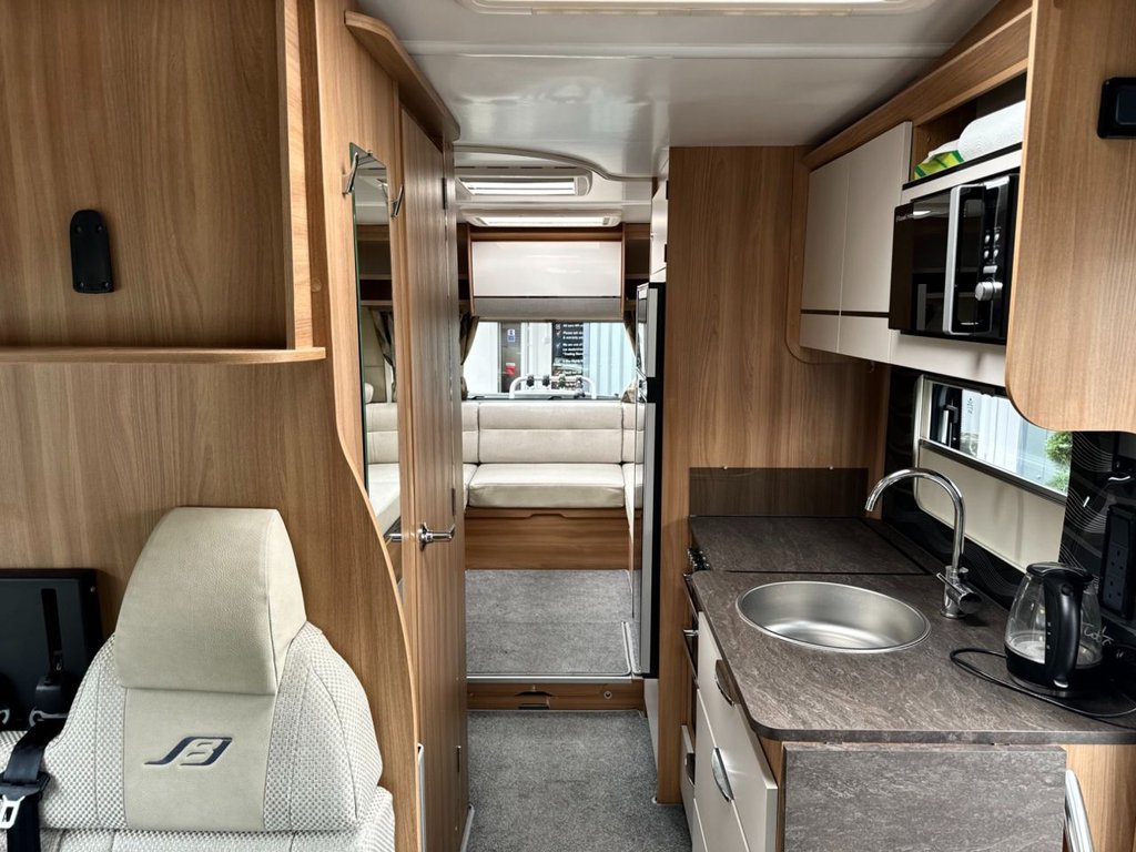 USED 2021 71 BAILEY AUTOGRAPH 81-6 2.2  TOTALLY AS NEW CONDITION