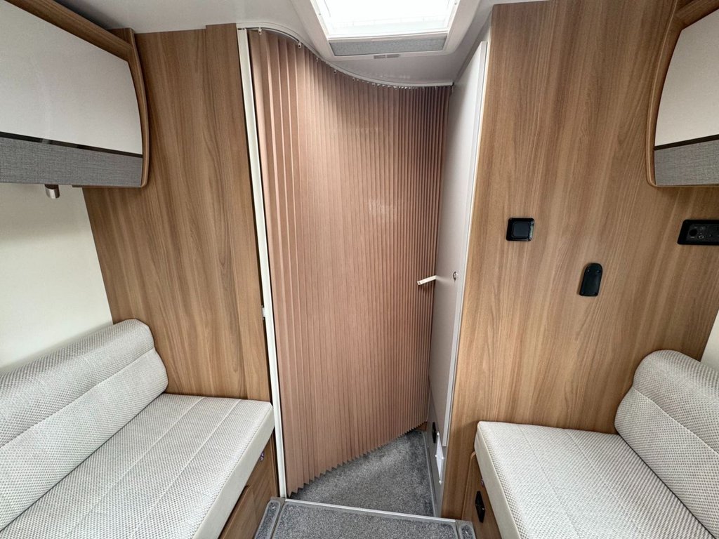 USED 2021 71 BAILEY AUTOGRAPH 81-6 2.2  TOTALLY AS NEW CONDITION