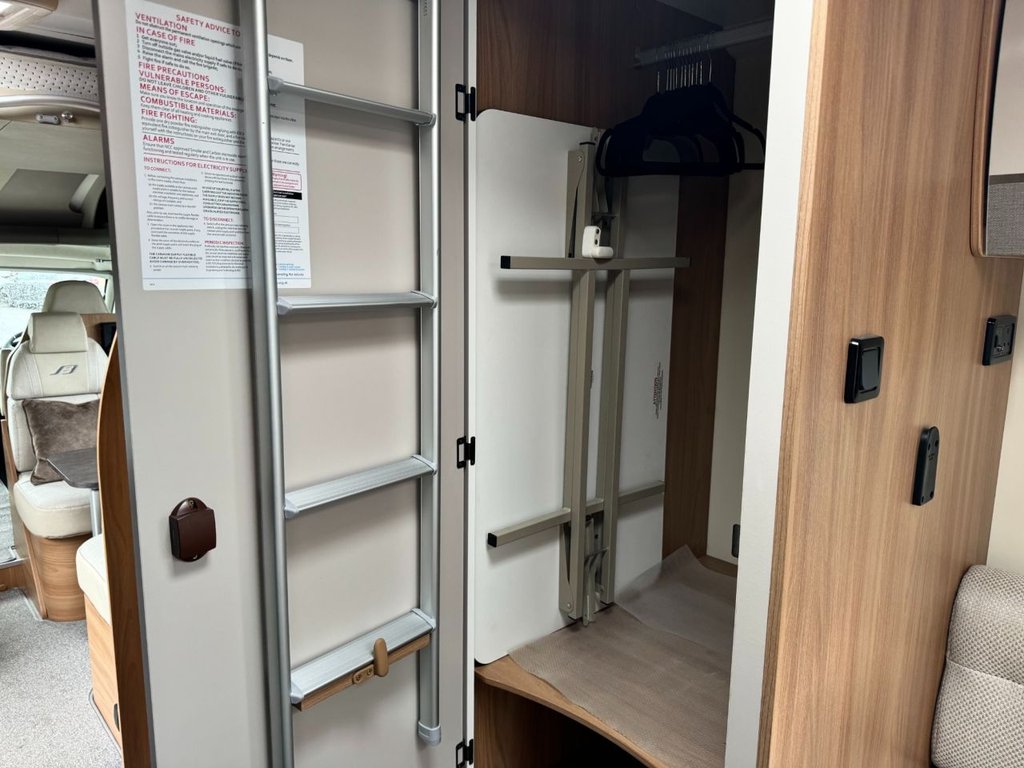 USED 2021 71 BAILEY AUTOGRAPH 81-6 2.2  TOTALLY AS NEW CONDITION