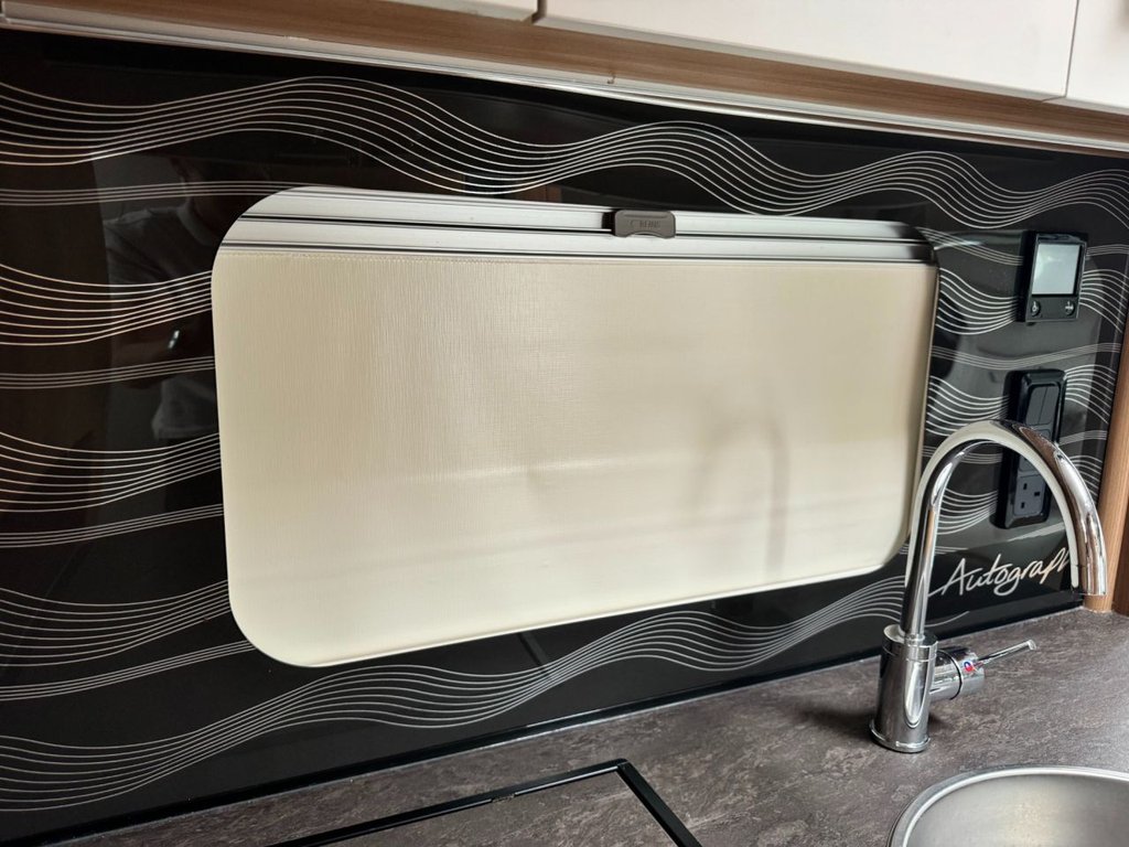 USED 2021 71 BAILEY AUTOGRAPH 81-6 2.2  TOTALLY AS NEW CONDITION