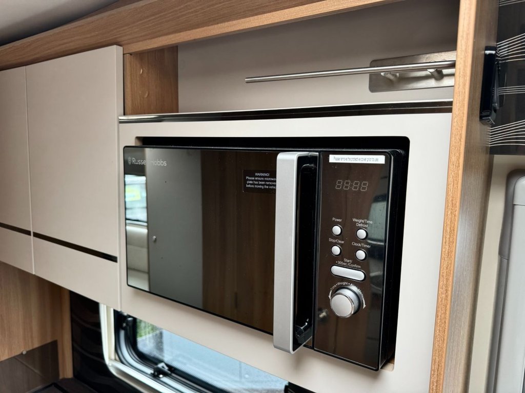 USED 2021 71 BAILEY AUTOGRAPH 81-6 2.2  TOTALLY AS NEW CONDITION