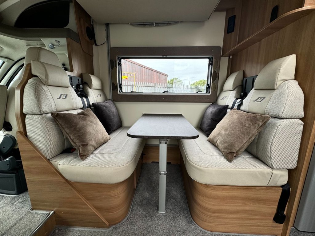 USED 2021 71 BAILEY AUTOGRAPH 81-6 2.2  TOTALLY AS NEW CONDITION