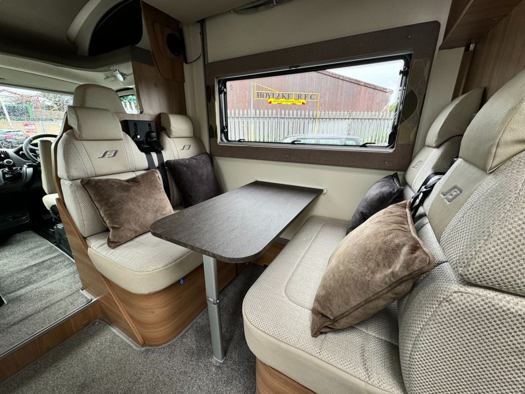 USED 2021 71 BAILEY AUTOGRAPH 81-6 2.2  TOTALLY AS NEW CONDITION