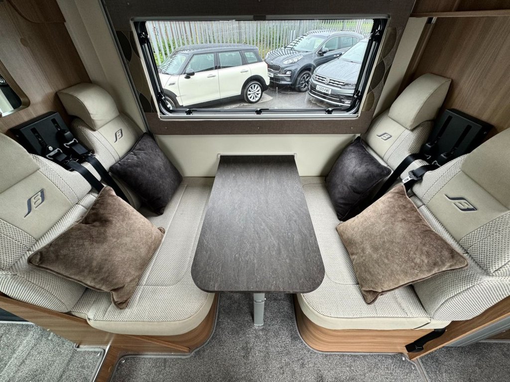 USED 2021 71 BAILEY AUTOGRAPH 81-6 2.2  TOTALLY AS NEW CONDITION