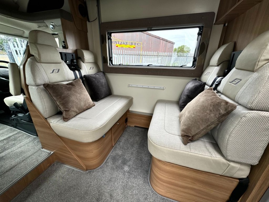 USED 2021 71 BAILEY AUTOGRAPH 81-6 2.2  TOTALLY AS NEW CONDITION