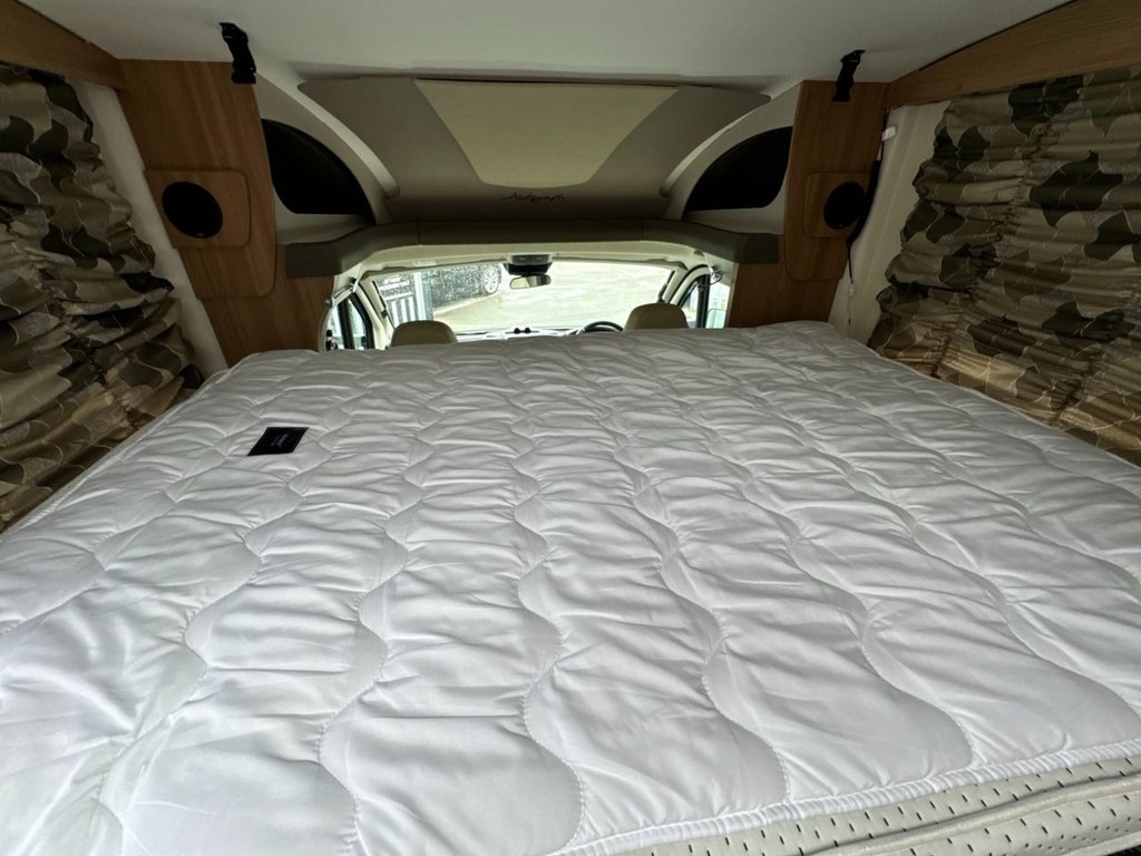 USED 2021 71 BAILEY AUTOGRAPH 81-6 2.2  TOTALLY AS NEW CONDITION