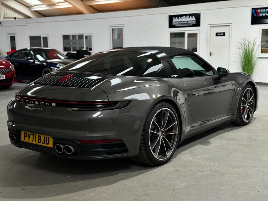 USED 2021 71 PORSCHE 911 3.0 TARGA 4S 2d 444 BHP STUNNING 1 OWNER TARGA 4S