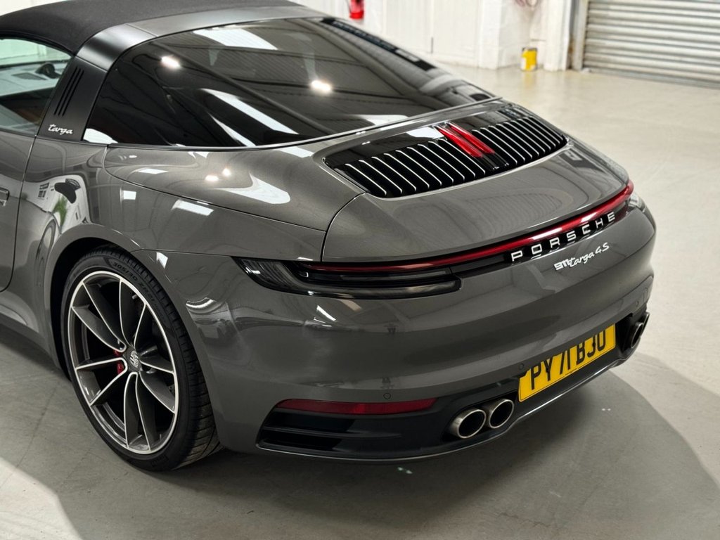 USED 2021 71 PORSCHE 911 3.0 TARGA 4S 2d 444 BHP STUNNING 1 OWNER TARGA 4S