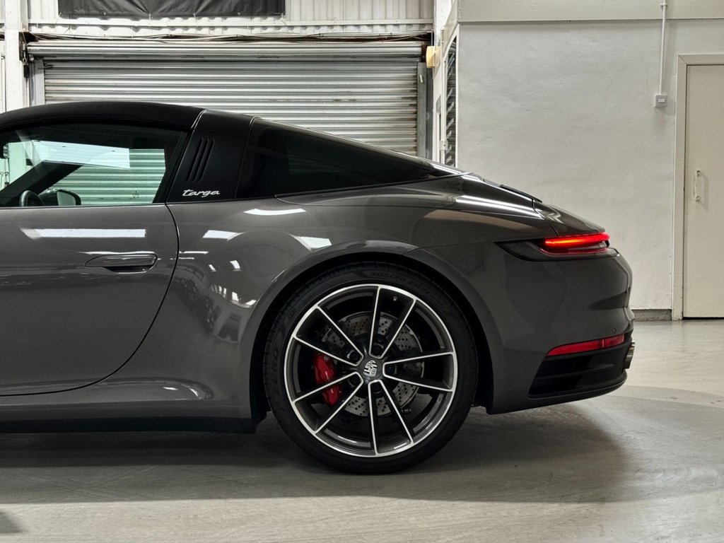 USED 2021 71 PORSCHE 911 3.0 TARGA 4S 2d 444 BHP STUNNING 1 OWNER TARGA 4S