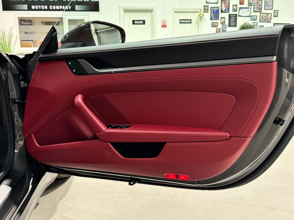 USED 2021 71 PORSCHE 911 3.0 TARGA 4S 2d 444 BHP STUNNING 1 OWNER TARGA 4S