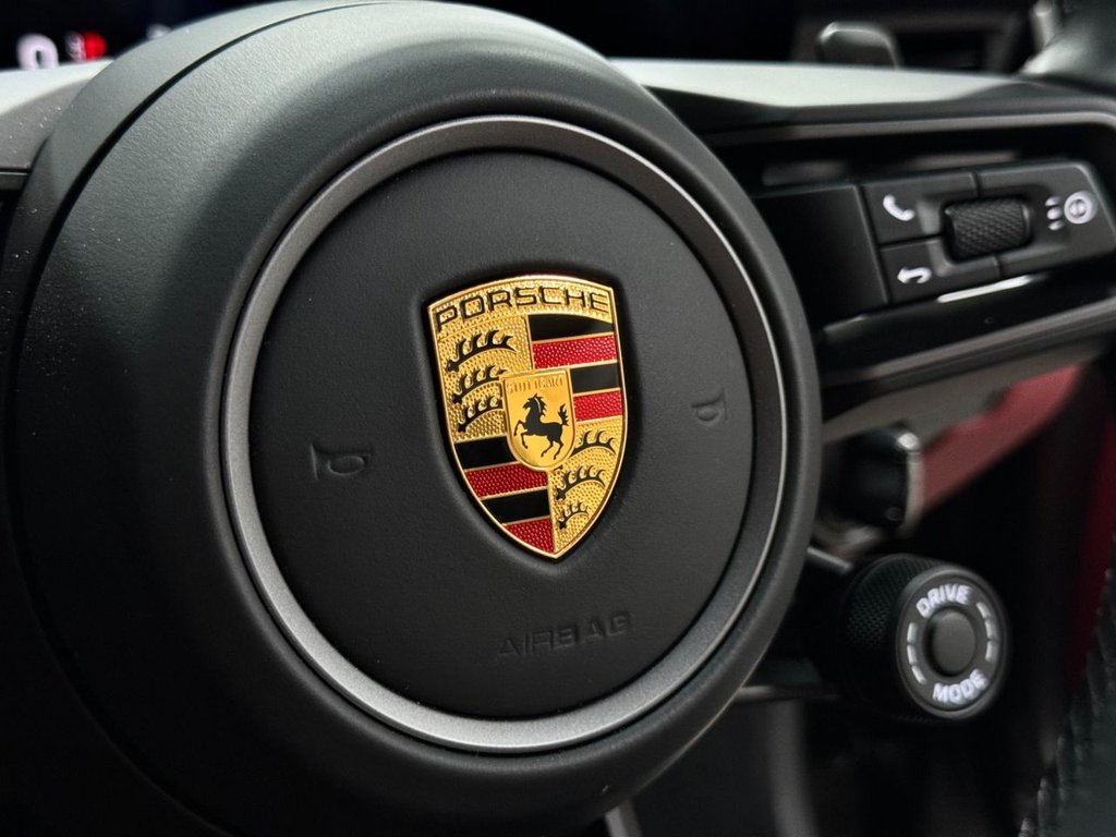 USED 2021 71 PORSCHE 911 3.0 TARGA 4S 2d 444 BHP STUNNING 1 OWNER TARGA 4S