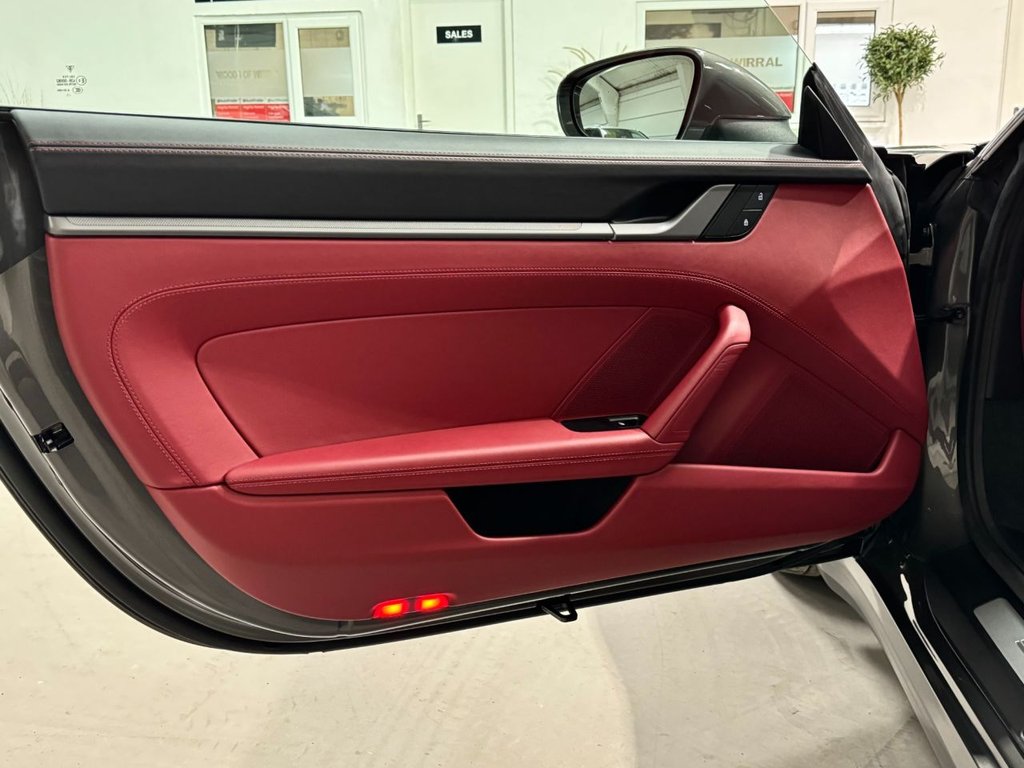 USED 2021 71 PORSCHE 911 3.0 TARGA 4S 2d 444 BHP STUNNING 1 OWNER TARGA 4S