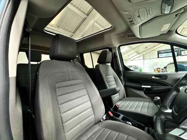 View our FORD GRAND TOURNEO CONNECT