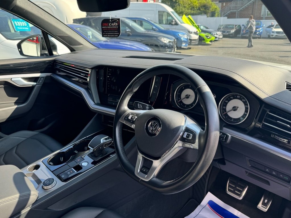 USED 2019 VOLKSWAGEN TOUAREG 3.0 V6 R-LINE TDI 5d 282 BHP PARKING CAM /SAT NAV/ LEATHER SEATS