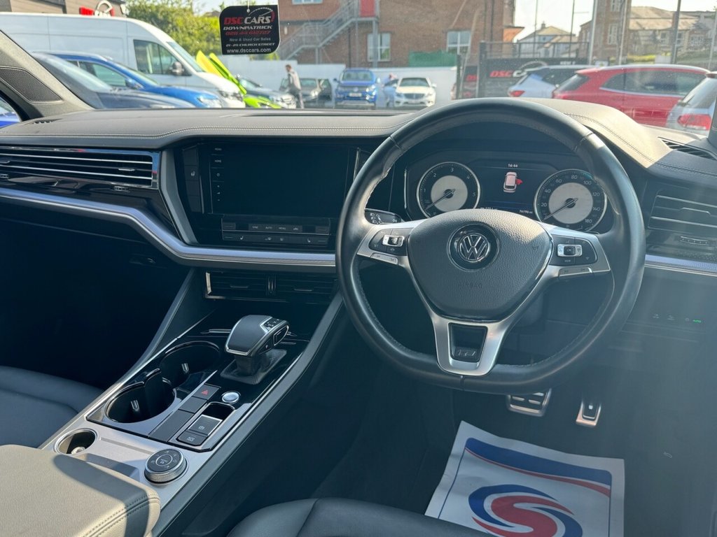 USED 2019 VOLKSWAGEN TOUAREG 3.0 V6 R-LINE TDI 5d 282 BHP PARKING CAM /SAT NAV/ LEATHER SEATS