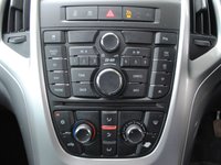 USED 2010 60 VAUXHALL ASTRA 1.6 SRI 5d 113 BHP www.suffolkcarcentre.co.uk - Located at Ilketshall