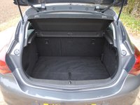 USED 2010 60 VAUXHALL ASTRA 1.6 SRI 5d 113 BHP www.suffolkcarcentre.co.uk - Located at Ilketshall