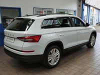 USED 2021 70 SKODA KODIAQ 1.5 SE L TSI 5d 148 BHP 7 SEATS SAT NAV PART LEATHER INTERIOR HEATED SEATS PARKING SENSORS 1 OWNER SERVICE HISTORY 6 MONTHS GOLD WARRANTY