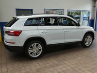 USED 2021 70 SKODA KODIAQ 1.5 SE L TSI 5d 148 BHP 7 SEATS SAT NAV PART LEATHER INTERIOR HEATED SEATS PARKING SENSORS 1 OWNER SERVICE HISTORY 6 MONTHS GOLD WARRANTY