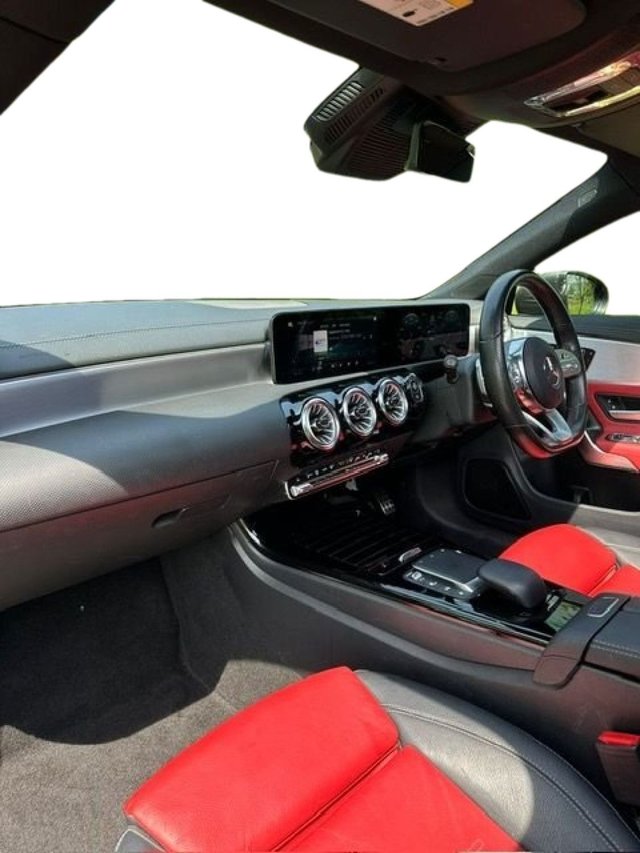2021 Mercedes-Benz CLA - Photo 10