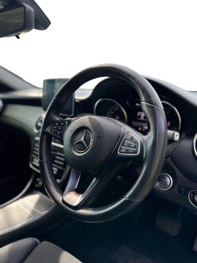 2020 Mercedes-Benz GLA-CLASS - Photo 11