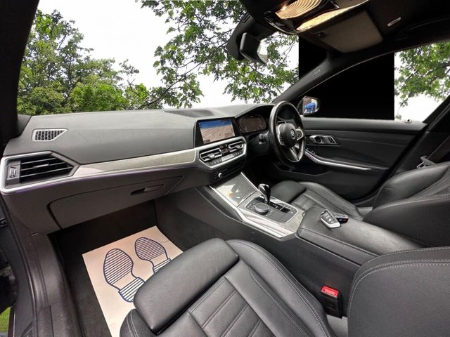 2020 BMW 3 SERIES - Photo 6