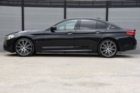 USED 2018 18 BMW 5 SERIES 2.0 530E M SPORT 4d 249 BHP Auto | Hybrid | Service History | Reversing Camera | Harman Kardon Sound | Cruise |
