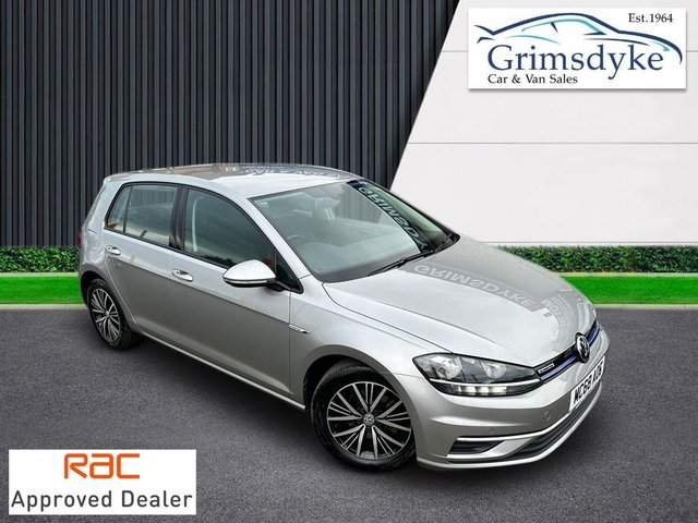 2018 68 Volkswagen Golf 1.5 SE NAVIGATION TSI EVO DSG 5d 129 BHP