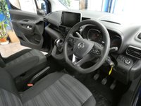 USED 2020 20 VAUXHALL COMBO LIFE 1.5 ENERGY XL S/S 5d 101 BHP 7 SEATS, PRIVACY GLASS, SMART PHONE CONNECTIVITY.  AIR CON CRUISE CONTROL PARKING SENSORS 1 OWNER SERVICE HISTORY 6 MONTHS GOLD WARRANTY