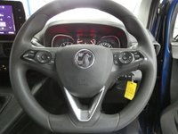 USED 2020 20 VAUXHALL COMBO LIFE 1.5 ENERGY XL S/S 5d 101 BHP 7 SEATS, PRIVACY GLASS, SMART PHONE CONNECTIVITY.  AIR CON CRUISE CONTROL PARKING SENSORS 1 OWNER SERVICE HISTORY 6 MONTHS GOLD WARRANTY